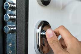 Factor to consider choosing the locksmith