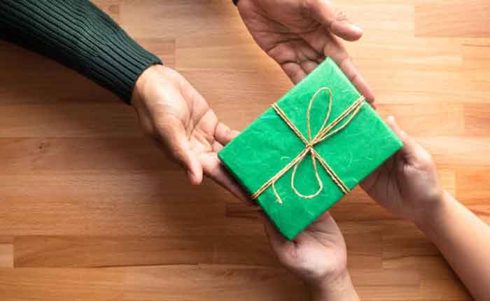 Amazing Benefits of Personalized Gifts
